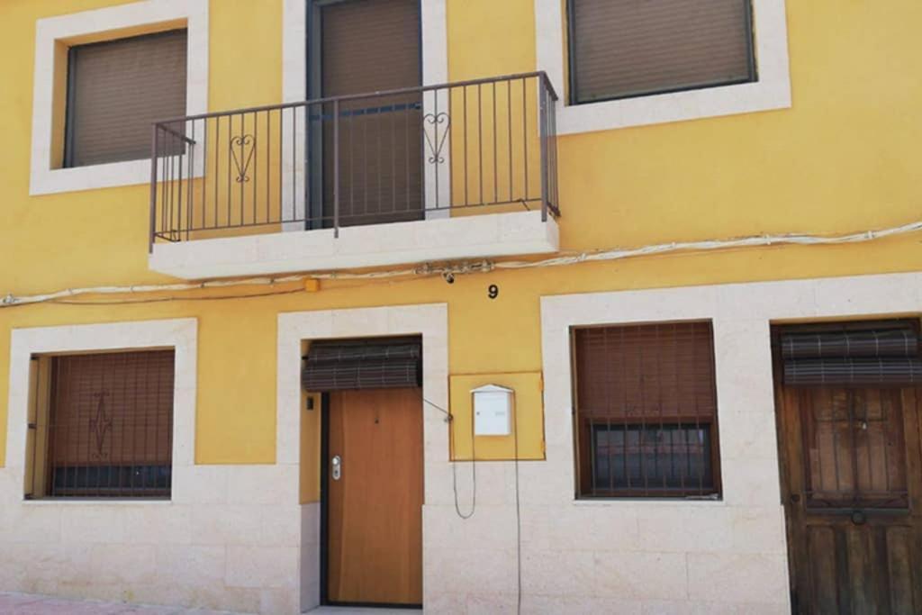 Casa Con Terraza/Confortable House With Terrace Aigues Екстер'єр фото